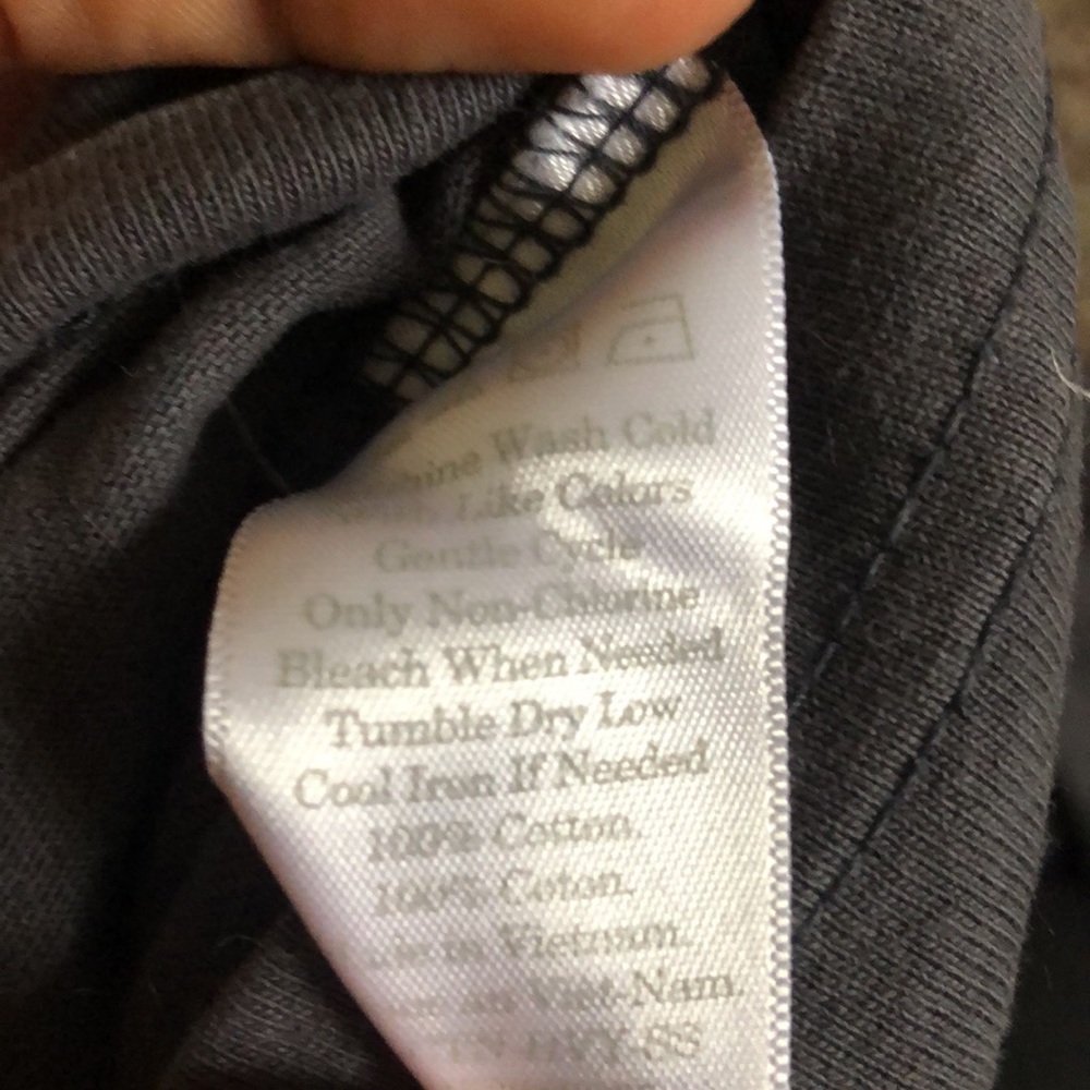 Everlane basic tee - Picture 3 of 3